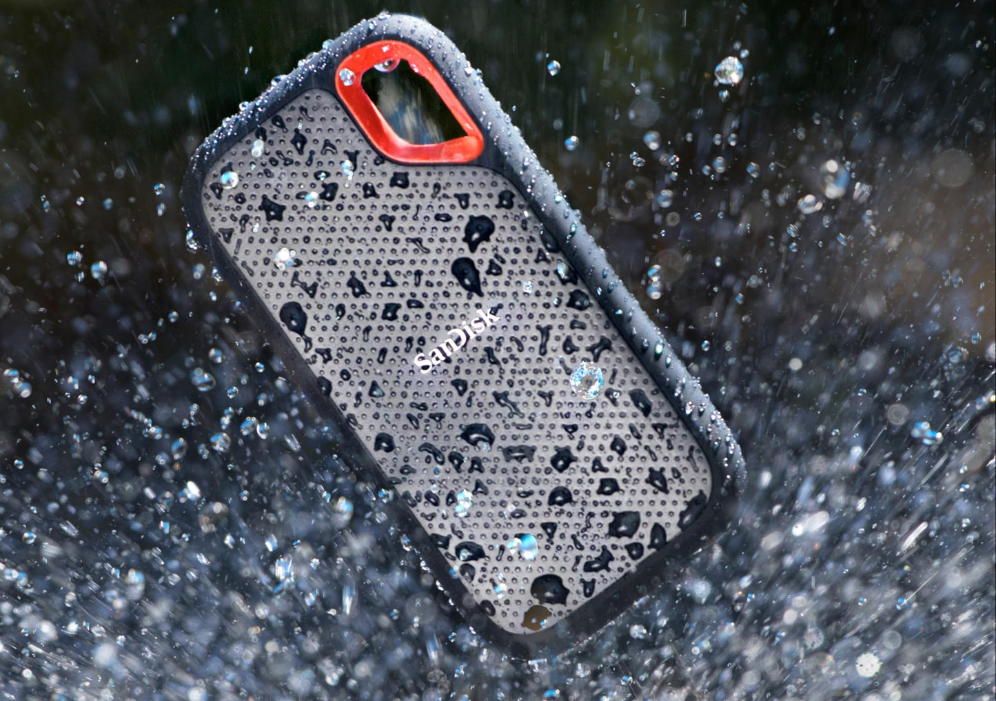 👉 Tragbare NVMe SSD 1 TB – USB-C Anschluss, bis zu 1.050 MB/s Lesen & 1.000 MB/s Schreiben, wasser- & staubgeschützt, Schwarz